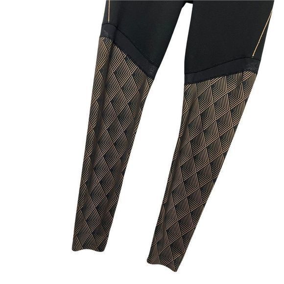 Manduka Geo Gold‎ Print Yoga Leggings S Full Length Mesh Insert Detail Black - Picture 3 of 8
